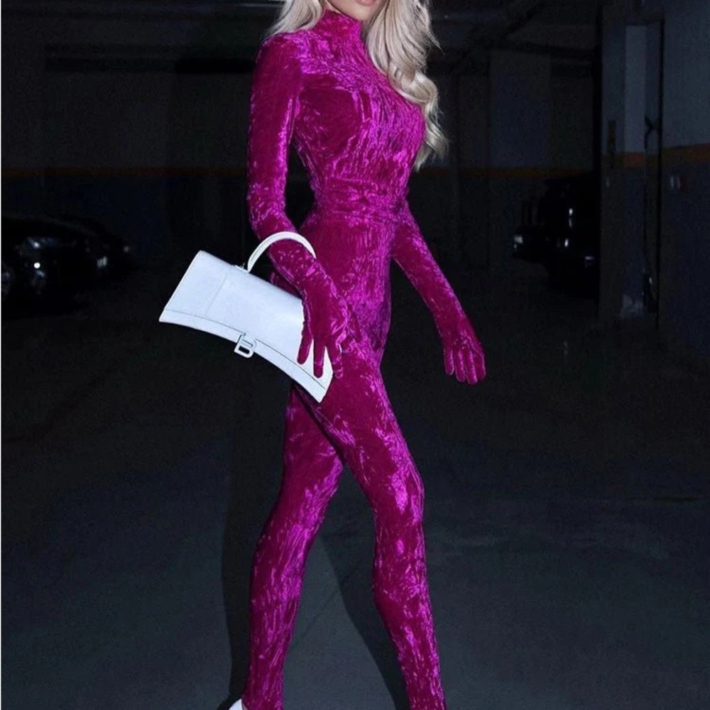 Pink velvet bodycon bodysuit - Brand new